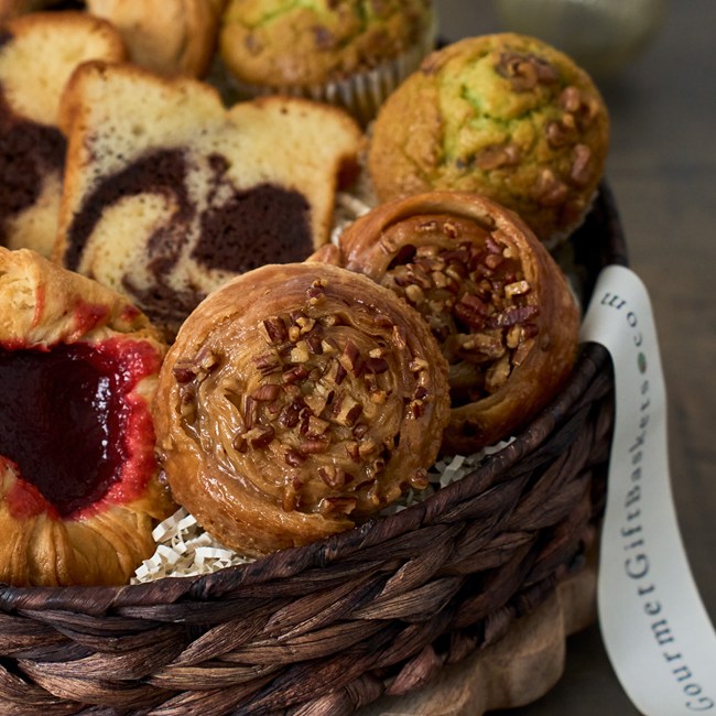 Christmas Bakery Breakfast Basket