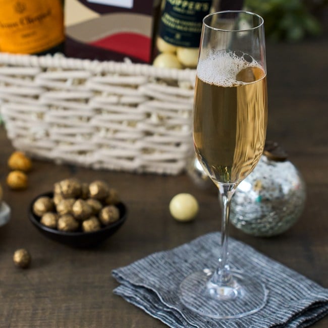 Christmas Eve Veuve Champagne Snack Basket