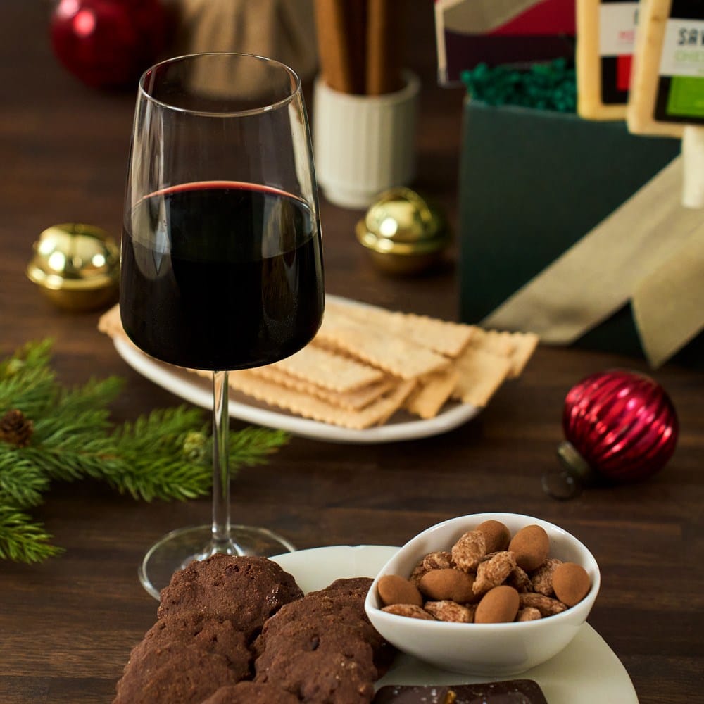 Classic Christmas Red Wine Gift 