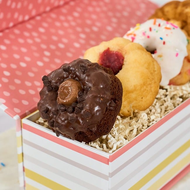 Mothers Day Mini Bundts 