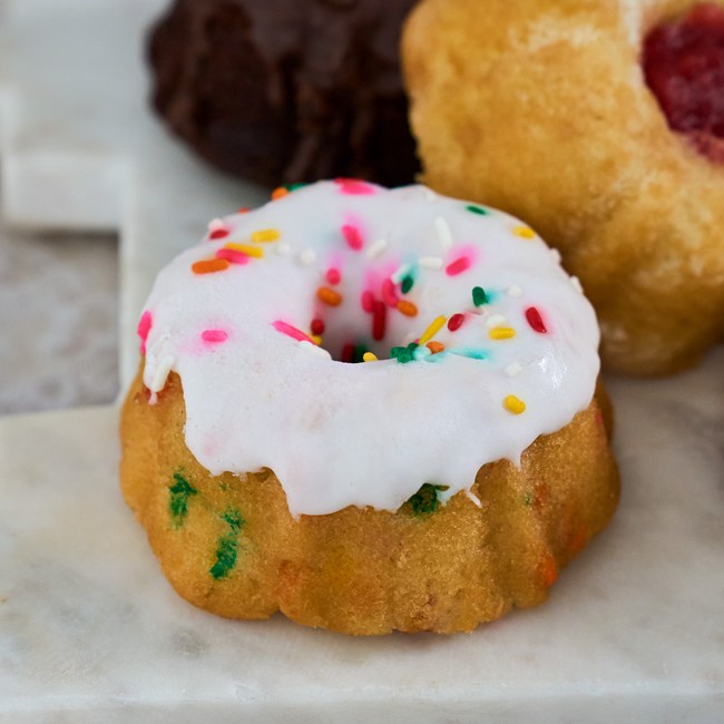 Father's Day Mini Bundts 2229