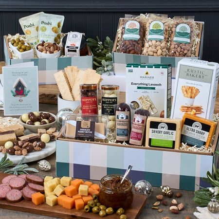 Christmas Charcuterie Deluxe Gift