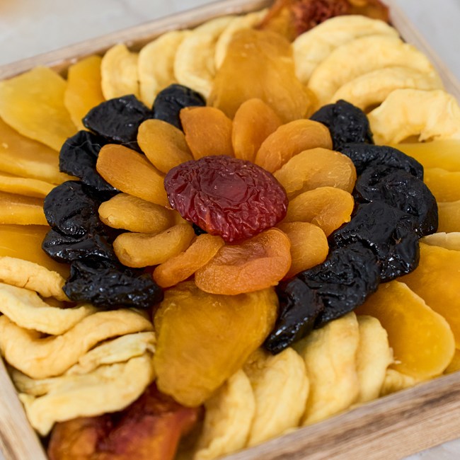 International Sweet Sunshine Dried Fruit Gift Tray 