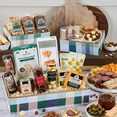 Charcuterie and Cheese Deluxe Gift