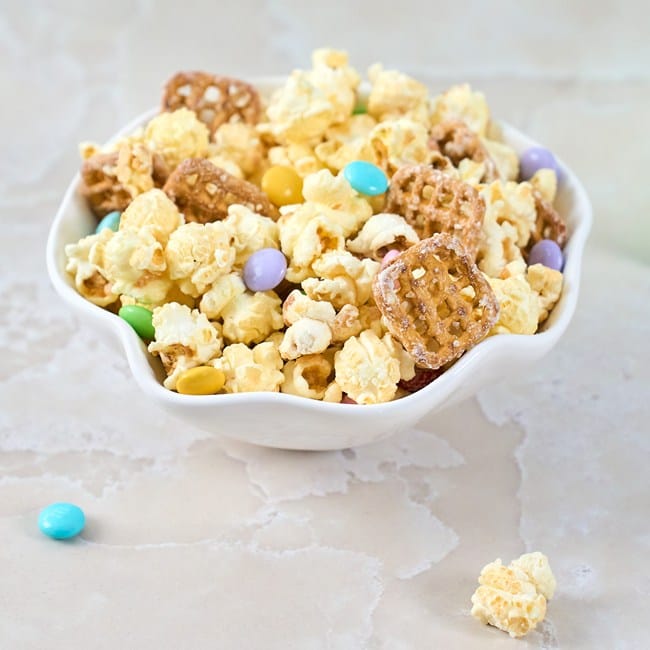 Happy Easter Bunny Munch Popcorn Gift