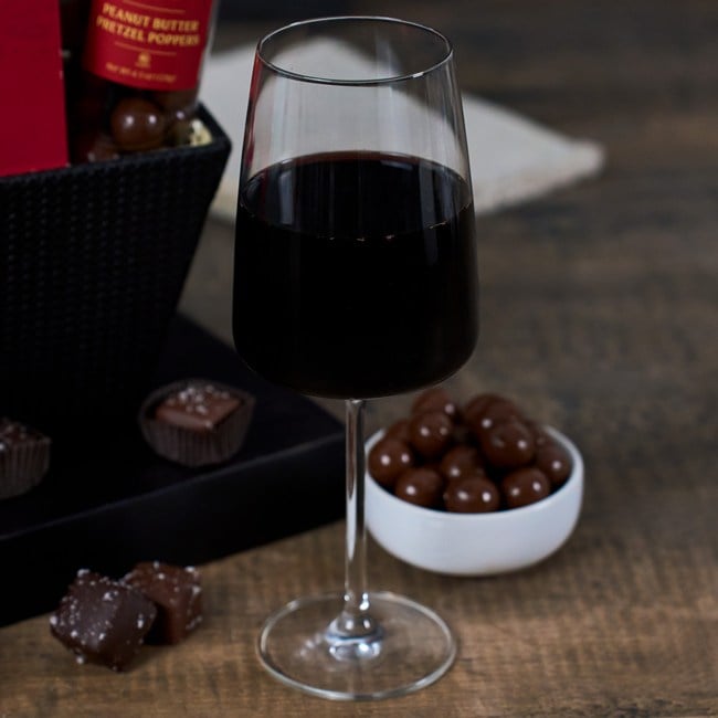 Red Wine & Dark Chocolate Gift Basket - Smith and Hook