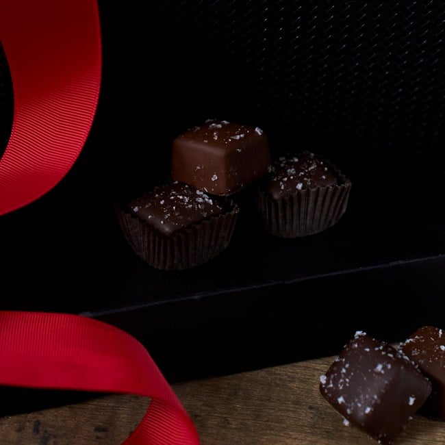 Red Wine & Dark Chocolate Gift Basket - Honig Napa Valley