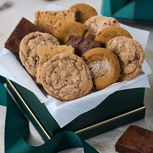 'Tis The Season Cookie and Brownie Bakery Gift Box - Small