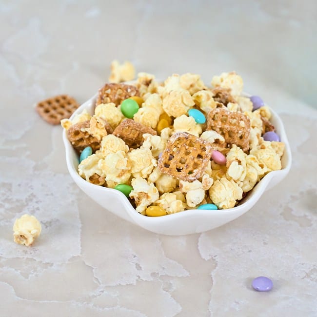Happy Hoppy Easter Bunny Munch Popcorn Gift