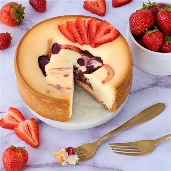 Strawberry Swirl Cheesecake 6 Inch