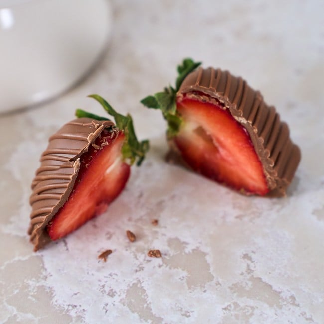 Milk Chocolate Covered Strawberries Dozen