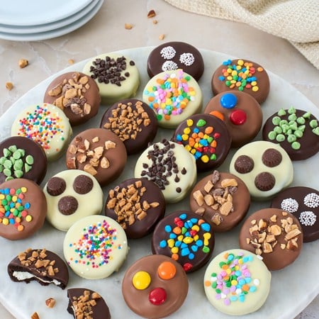 Gourmet Chocolate Dipped Oreo Cookies - 24 piece