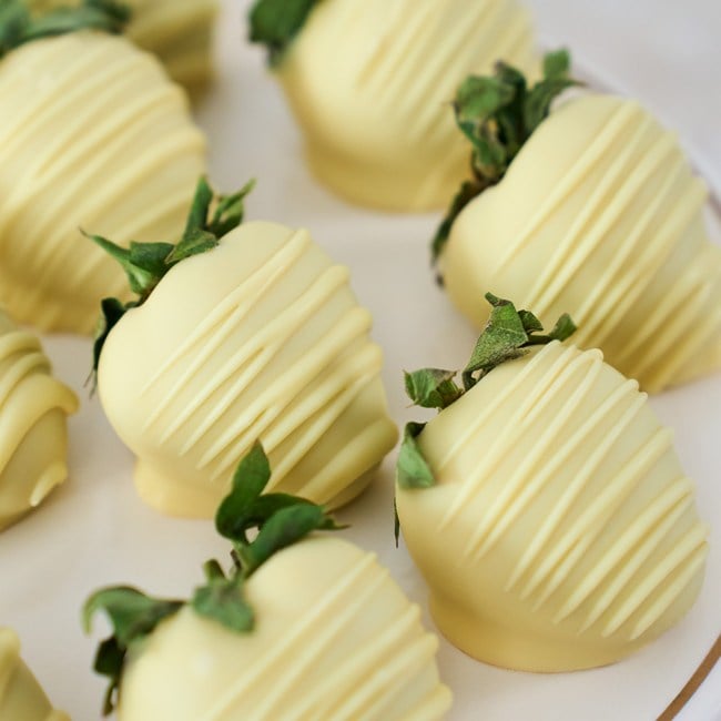 White Chocolate Covered Strawberries Dozen
