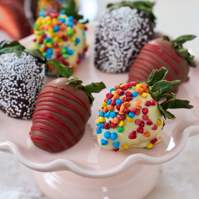 Happy Birthday Strawberries & Brownie Pops 9325